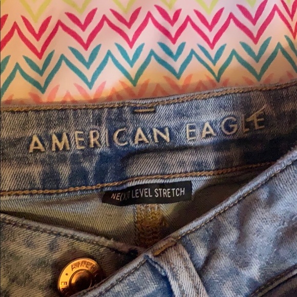American Eagle Ripped Jeans - Picture 2 of 4